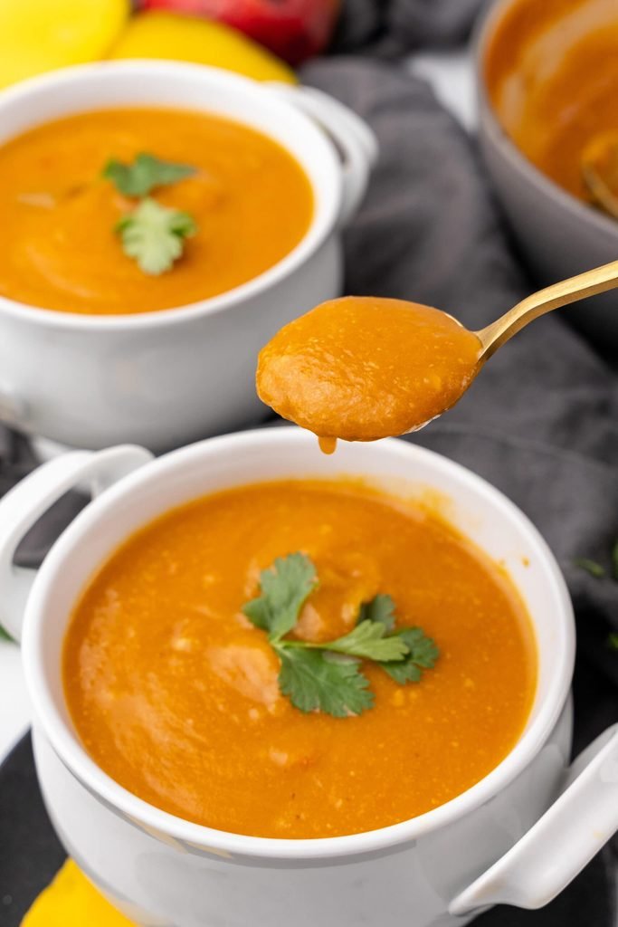 Healthy Pumpkin Soup-Best Fall Soup