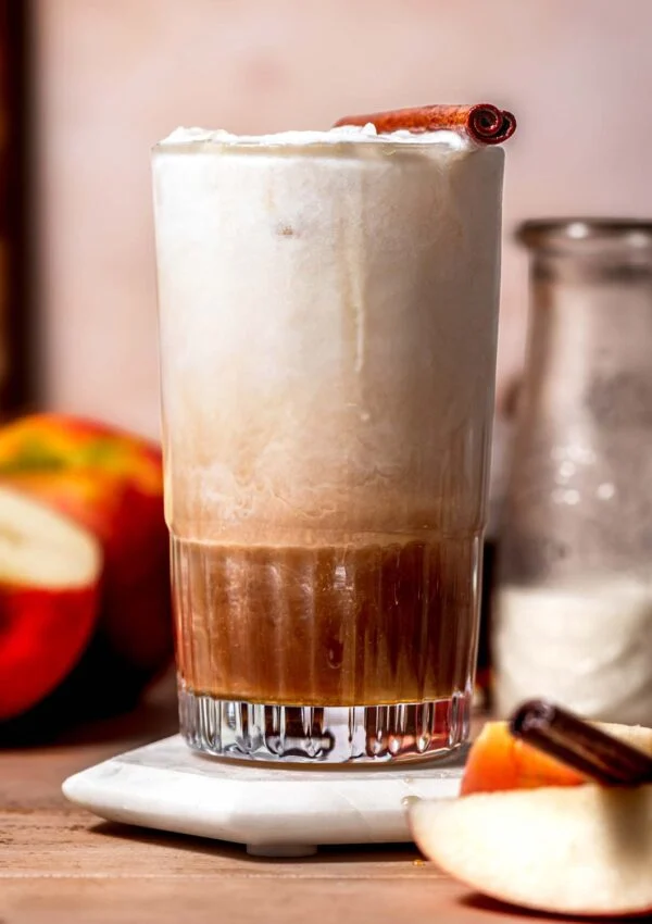 Iced Apple Crisp Oatmilk Shaken Espresso Fall Drink Starbucks
