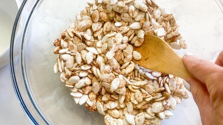 Roasted Pumpkin Seeds Recipe